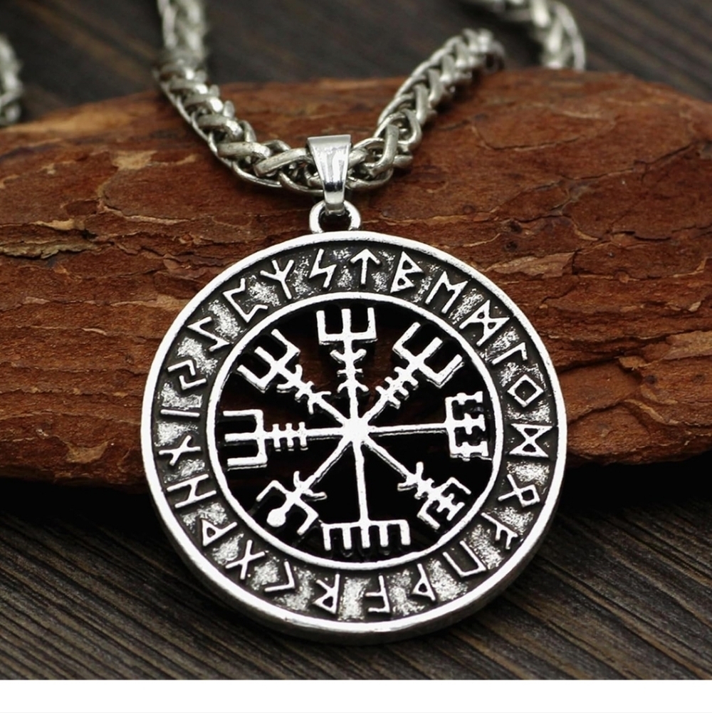 Viking Rune Pendant Necklace - Picture 4 of 4